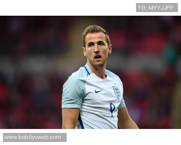 德甲第10轮最佳后卫表现惊艳12场打入6球多基终结拜仁纪录