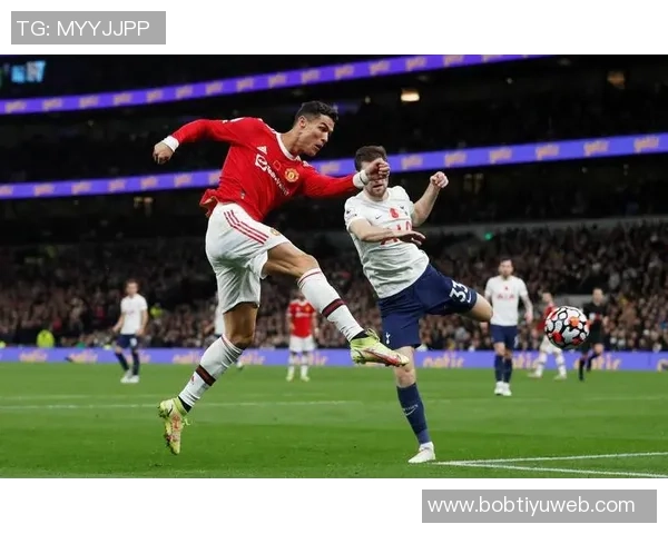 曼联在阿莫林带领下迎来英超五轮不败热刺战平展现强劲实力